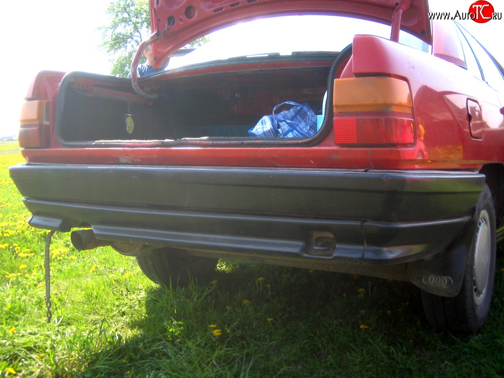 4 399 р. Накладка заднего бампера Sport Audi 100 C3 седан дорестайлинг (1982-1987)  с доставкой в г. Майкоп
