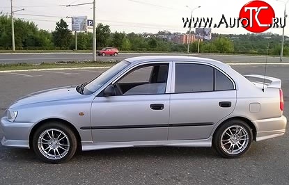 6 549 р. Пороги накладки Street Hyundai Accent 2 LC седан дорестайлинг (ТагАЗ) (1999-2012) (Неокрашенные)  с доставкой в г. Майкоп