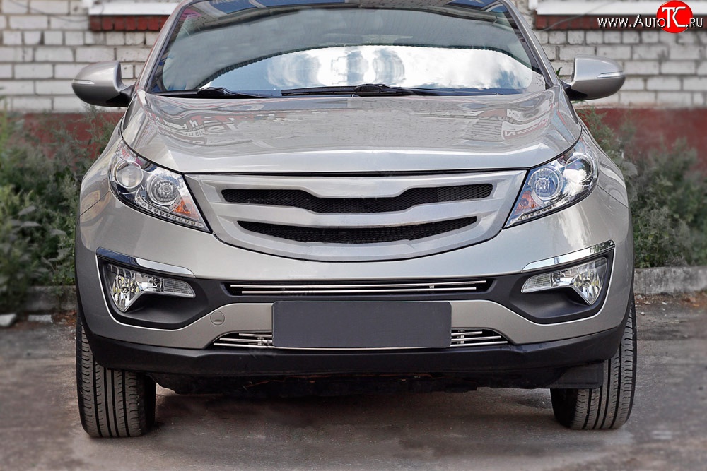 5 349 р. Решётка радиатора RA V2  KIA Sportage  3 SL (2010-2016) дорестайлинг, рестайлинг (С сеткой металлик, Неокрашенная)  с доставкой в г. Майкоп