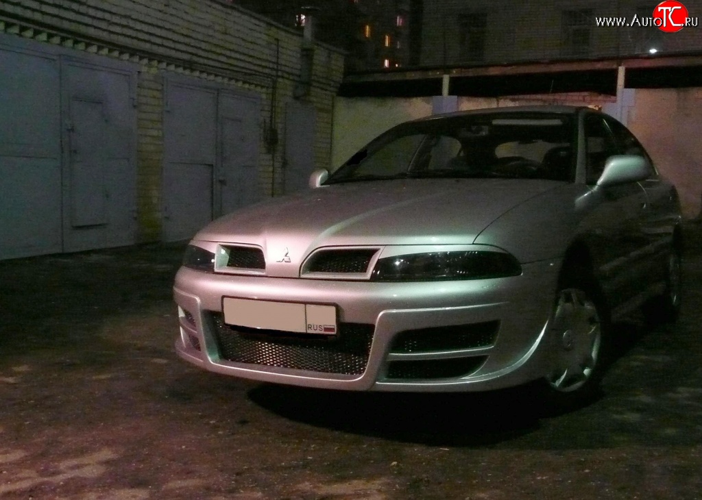 11 899 р. Передний бампер M-VRS 2 Mitsubishi Carisma (1999-2004) (Без сетки, Неокрашенный)  с доставкой в г. Майкоп
