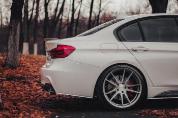 5 999 р. Накладки M-Perfomance под задний бампер (мини-лезвия) BMW 3 серия F30 седан дорестайлинг (2012-2015) (цвет: черный матовый)  с доставкой в г. Майкоп. Увеличить фотографию 5