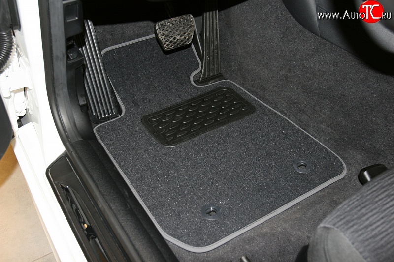 2 294 р. Коврики в салон Element 4 шт. (текстиль) (3 дв.) BMW 1 серия E81 хэтчбэк 3 дв. рестайлинг (2007-2012)  с доставкой в г. Майкоп