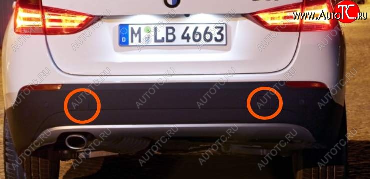619 р. Левая заглушка в задний бампер SAT (под крюк) BMW X1 E84 (2009-2015) (Неокрашенная)  с доставкой в г. Майкоп