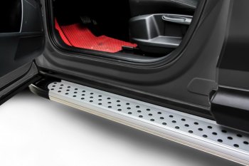 Пороги алюминиевые Slitkoff Chery Tiggo 7 (2016-2020) (Standart Silver)