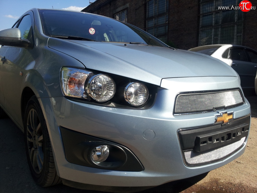 1 539 р. Нижняя сетка на бампер Russtal (хром) Chevrolet Aveo T300 хэтчбек (2011-2015)  с доставкой в г. Майкоп