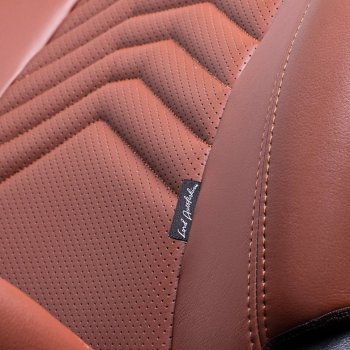 25 999 р. Чехлы для сидений Lord Autofashion Байрон ПРЕЗИДЕНТ (экокожа, спинка 60/40, 2 П- и 1 Г-образных подголовника  Chevrolet Cruze ( J300,  J305,  J308) (2009-2015) седан дорестайлинг, хэтчбек дорестайлинг, седан рестайлинг, универсал рестайлинг, хэтчбек рестайлинг (Коричневый, вставка коричневая, строчка коричневая)  с доставкой в г. Майкоп. Увеличить фотографию 2