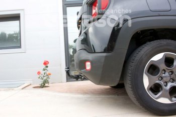 10 979 р. Фаркоп Aragon. (шар S) Fiat 500X 334 рестайлинг (2018-2023)  с доставкой в г. Майкоп. Увеличить фотографию 4