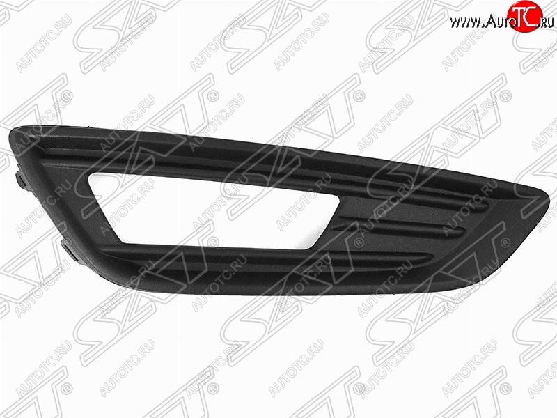 339 р. Правая оправа противотуманной фары SAT Ford Focus 3 седан рестайлинг (2014-2019)  с доставкой в г. Майкоп
