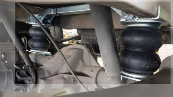 31 599 р. Комплект вспомогательной пневмоподвески на заднюю ось Aride (усиленная, двухскатная ошиновка, задний привод) Ford Transit цельнометаллический фургон дорестайлинг (2000-2006)  с доставкой в г. Майкоп. Увеличить фотографию 2