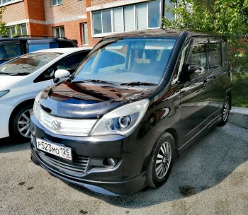 2 479 р. Дефлектор капота CA-Plastiс  Suzuki Solio (2010-2015) дорестайлинг, рестайлинг (Шелкография черная)  с доставкой в г. Майкоп. Увеличить фотографию 4