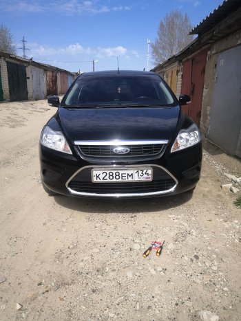 2 169 р. Вставка в центральную часть бампера SAT (с молдингом)  Ford Focus  2 (2007-2011) седан рестайлинг, универсал рестайлинг, хэтчбэк 3 дв. рестайлинг, хэтчбэк 5 дв. рестайлинг  с доставкой в г. Майкоп. Увеличить фотографию 2