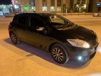 1 899 р. Дефлектор капота CA-Plastiс  Toyota Auris  E150 (2010-2012) хэтчбэк 5 дв. рестайлинг (Classic черный, Без надписи)  с доставкой в г. Майкоп. Увеличить фотографию 4
