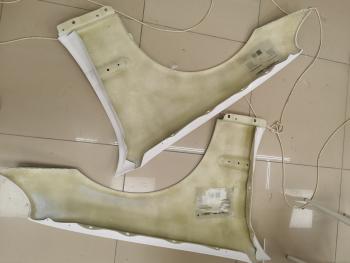 8 489 р. Левое крыло переднее Fiberplast  Mercedes-Benz C-Class ( W203,  S203) (2000-2008) дорестайлинг седан, дорестайлинг универсал, рестайлинг седан, рестайлинг универсал  с доставкой в г. Майкоп. Увеличить фотографию 2