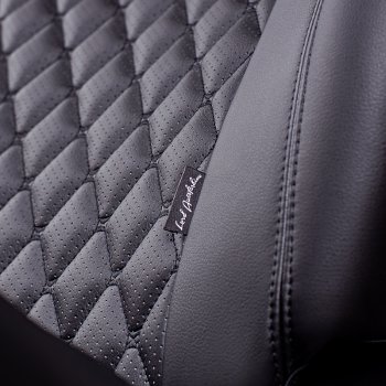 13 949 р. Чехлы для сидений Lord Autofashion Байрон (экокожа, раздельная спинка, 2 Г-образных подголовника)  Hyundai Solaris  RBr (2010-2017) хэтчбэк дорестайлинг, хэтчбэк рестайлинг (Черный, вставка черная, строчка черная)  с доставкой в г. Майкоп. Увеличить фотографию 2