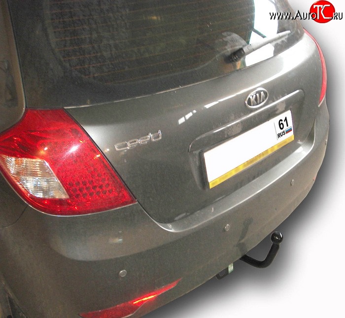 6 999 р. Фаркоп Лидер Плюс KIA Ceed 1 ED дорестайлинг, хэтчбэк 5 дв. (2006-2010) (Без электропакета)  с доставкой в г. Майкоп