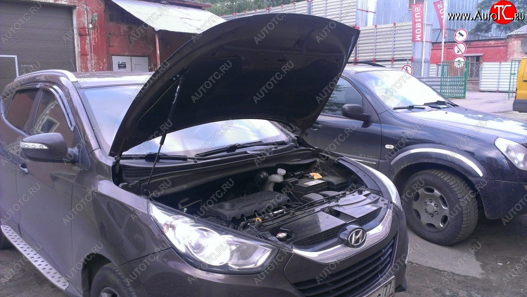 2 969 р. Газовый упор капота Broomer Hyundai IX35 LM рестайлинг (2013-2018)  с доставкой в г. Майкоп