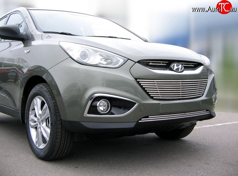 2 999 р. Нижняя декоративная вставка воздухозаборника Berkut Hyundai IX35 LM дорестайлинг (2009-2013)  с доставкой в г. Майкоп