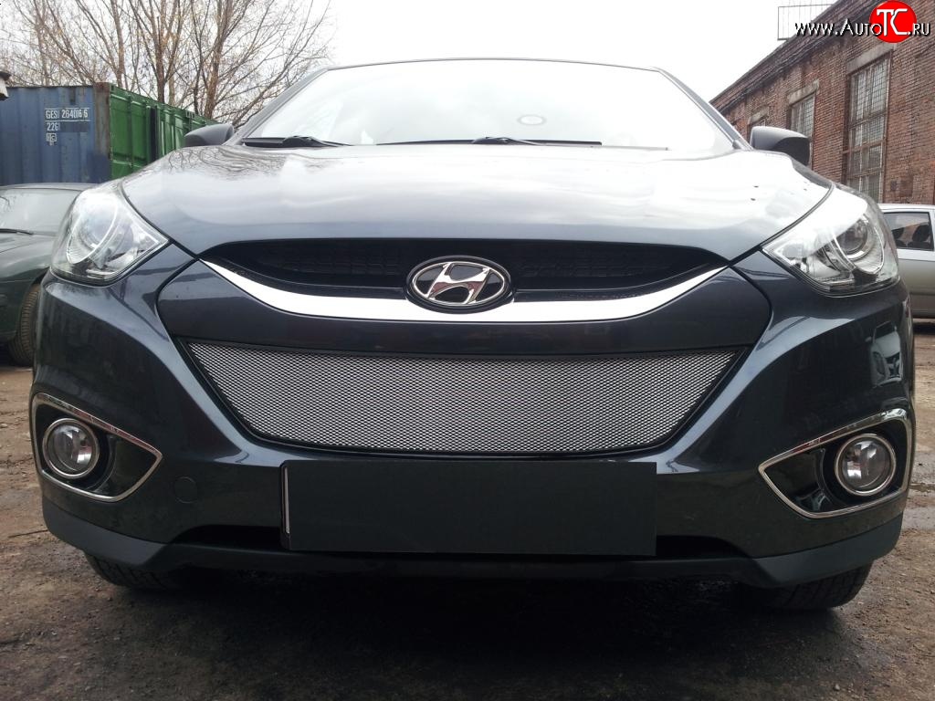 2 199 р. Сетка на бампер Russtal (хром) Hyundai IX35 LM дорестайлинг (2009-2013)  с доставкой в г. Майкоп