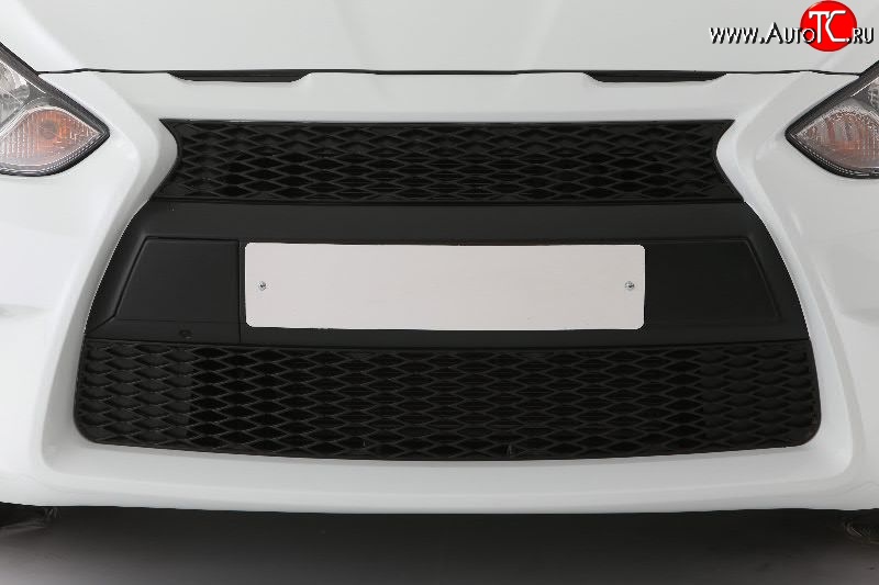 449 р. Заглушка буксировочной проушины бампера Sport-2 Hyundai Solaris RBr хэтчбэк дорестайлинг (2010-2014) (Неокрашенная)  с доставкой в г. Майкоп