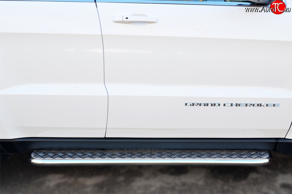 24 649 р. Широкая защита порогов SLITKOFF  Jeep Grand Cherokee  WK2 (2010-2013) дорестайлинг  с доставкой в г. Майкоп