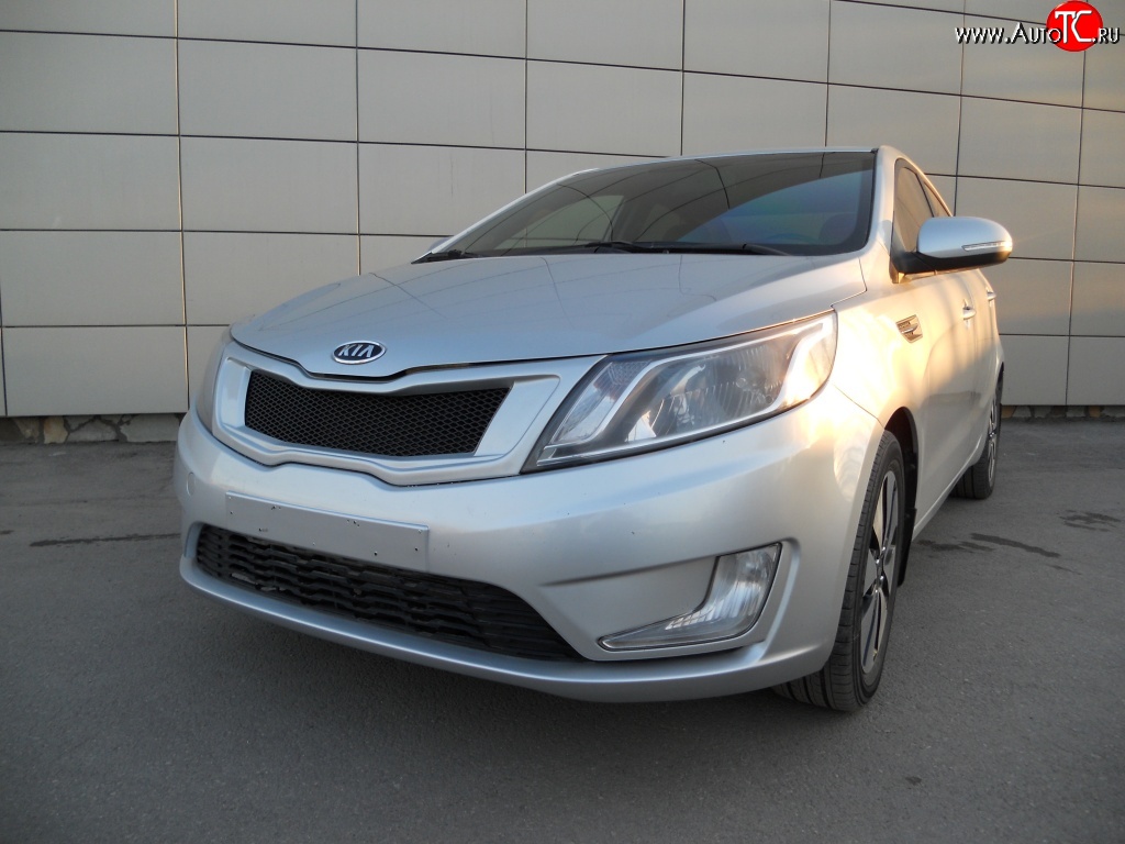 3 639 р. Решётка радиатора Pandora KIA Rio 3 QB дорестайлинг седан (2011-2015) (Неокрашенная)  с доставкой в г. Майкоп