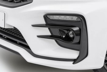 18 199 р. Передний бампер Kudos Romb  KIA Rio  4 FB (2016-2020) дорестайлинг седан (Под прямоугольные ДХО с ПТФ, Неокрашенный)  с доставкой в г. Майкоп. Увеличить фотографию 3
