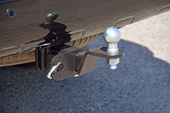 Фаркоп PT GROUP /съемный квадрат/ TOYOTA LC 200 2007-/ LEXUS LX 2007- Toyota Land Cruiser 200 1-ый рестайлинг (2012-2015)