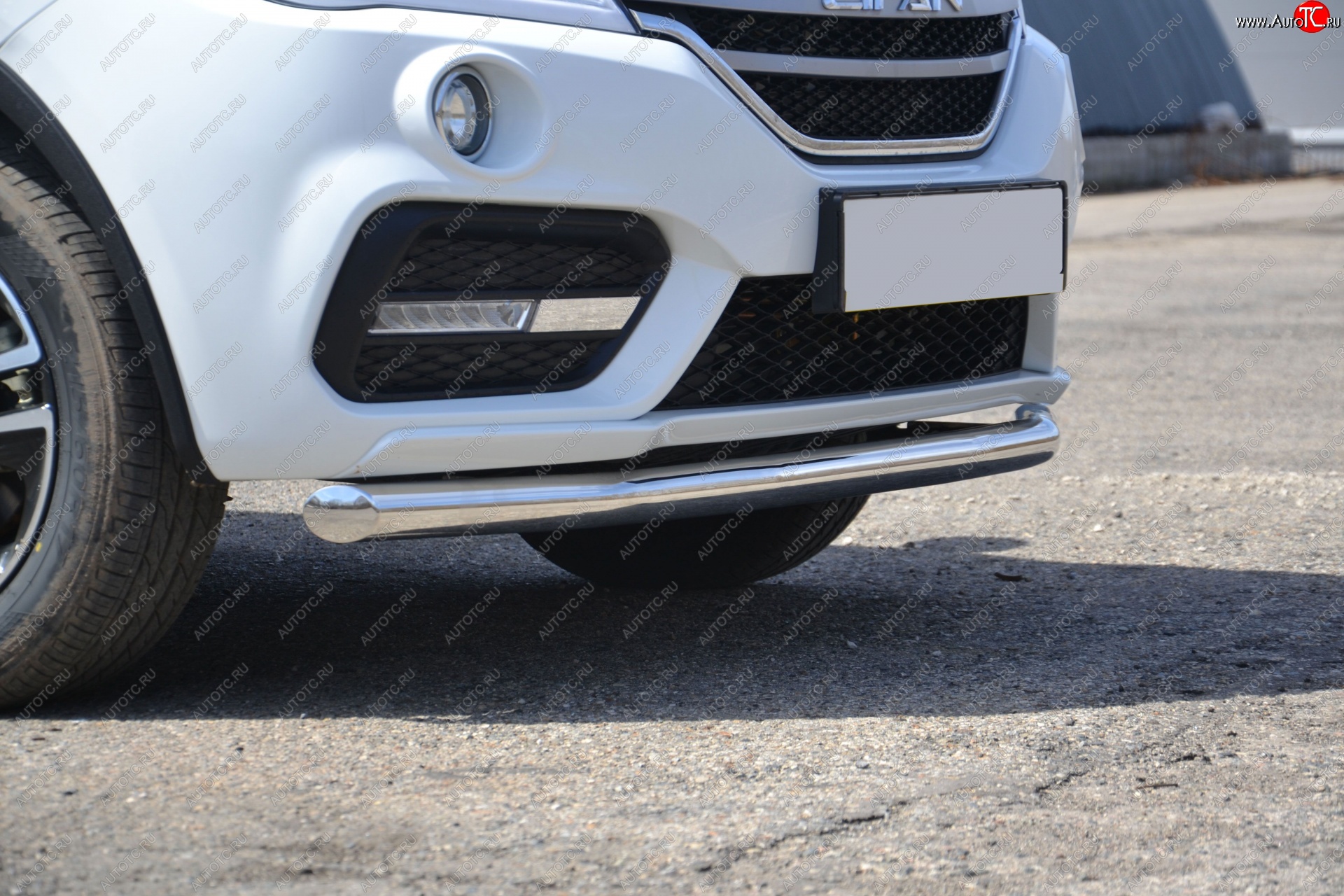 15 309 р. Защита переднего бампера одинарная из трубы d63 мм Petroil Tuning Lifan X60 2-ой рестайлинг (2016-2025) (Нержавеющая полированная сталь)  с доставкой в г. Майкоп