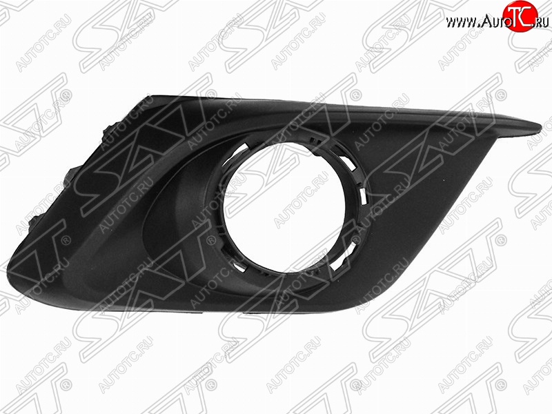 499 р. Правая оправа противотуманной фары SAT (под хром) Mazda 3/Axela BM дорестайлинг, хэтчбэк (2013-2016)  с доставкой в г. Майкоп