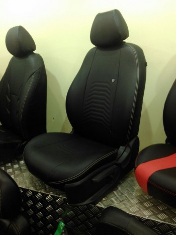 8 249 р. Чехлы для сидений Lord Autofashion Денвер (экокожа) Mazda 3/Axela BM дорестайлинг, хэтчбэк (2013-2016) (Чёрный, вставка чёрная)  с доставкой в г. Майкоп. Увеличить фотографию 7