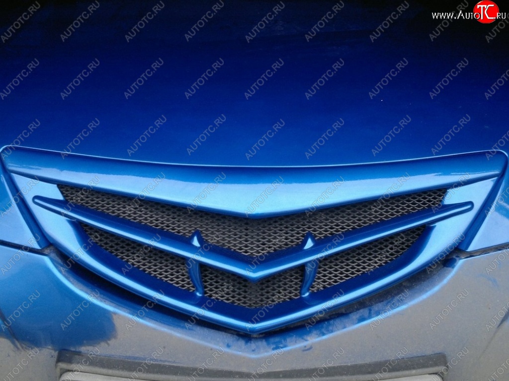 3 189 р. Решётка радиатора Style v2 (значок) Mazda 3/Axela BK дорестайлинг, хэтчбэк (2003-2006) (Неокрашенная)  с доставкой в г. Майкоп