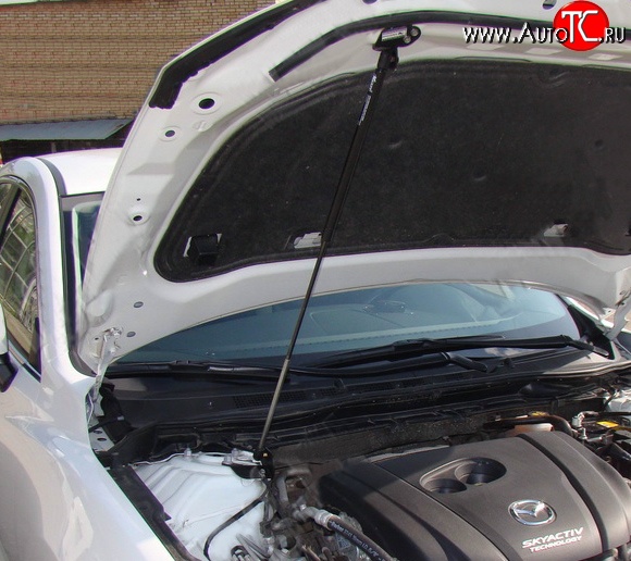 2 969 р. Упор капота Boomer Mazda 6 GJ дорестайлинг седан (2012-2015)  с доставкой в г. Майкоп