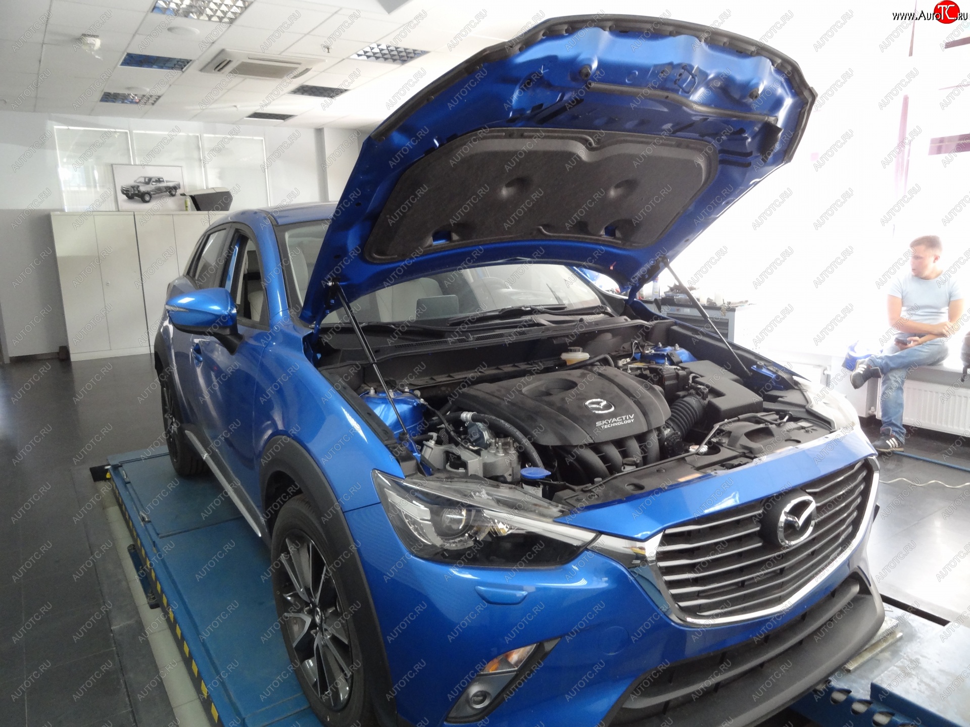 2 399 р. Упоры капота Russtal Mazda CX-3 DK рестайлинг (2018-2025)  с доставкой в г. Майкоп