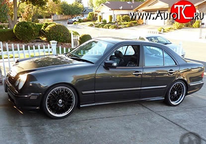 8 149 р. Пороги накладки AMG Mercedes-Benz E-Class W210 дорестайлинг седан (1996-1999) (Неокрашенные)  с доставкой в г. Майкоп