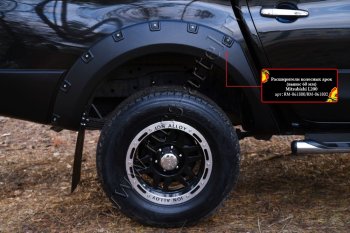 6 999 р. Расширитель колесной арки RA (вынос 60мм, передний левый) Mitsubishi L200 5 KK,KL дорестайлинг (2015-2019) (Поверхность шагрень)  с доставкой в г. Майкоп. Увеличить фотографию 4