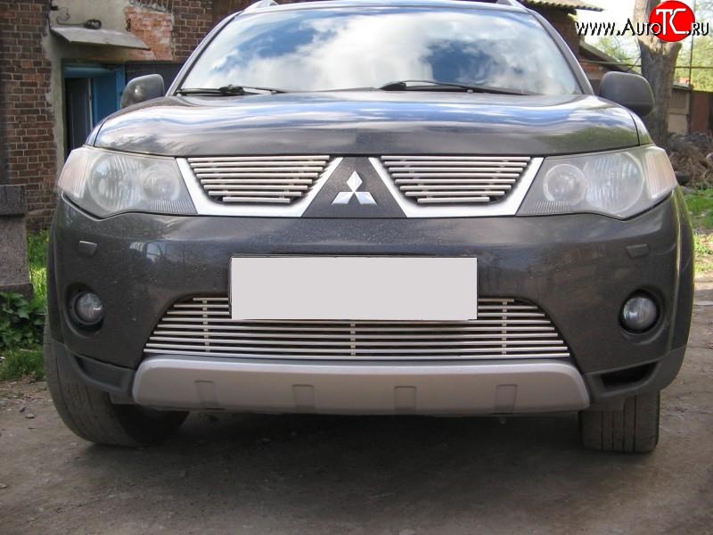 6 599 р. Декоративная вставка воздухозаборника Berkut Mitsubishi L200 5 KK,KL дорестайлинг (2015-2019)  с доставкой в г. Майкоп