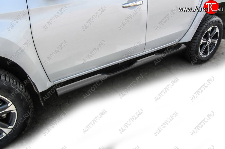 15 949 р. Защита порогов Slitkoff (Ø 76 мм, с проступями)  Mitsubishi L200  5 KK,KL (2015-2022) дорестайлинг, рестайлинг (Сталь с полимерным покрытием. Цвет: серебристый)  с доставкой в г. Майкоп