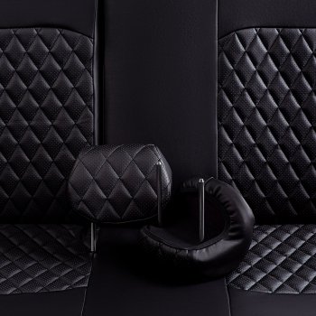 9 449 р. Чехлы для сидений Lord Autofashion Турин Ромб (экокожа, сплошная спинка, подлокотник, 2 П- и 1 Г-образных подголовника)  Mitsubishi L200 ( 4,  5 KK,KL) (2006-2022)  дорестайлинг, рестайлинг (Черный, вставка черная, строчка черная)  с доставкой в г. Майкоп. Увеличить фотографию 4