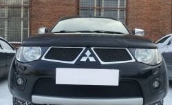 1 499 р. Сетка в решетку радиатора Russtal Mitsubishi L200 4  дорестайлинг (2006-2014) (черная)  с доставкой в г. Майкоп. Увеличить фотографию 2