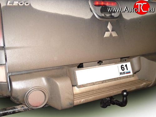 21 399 р. Фаркоп Лидер Плюс Mitsubishi L200 4  дорестайлинг (2006-2014) (Без электропакета)  с доставкой в г. Майкоп