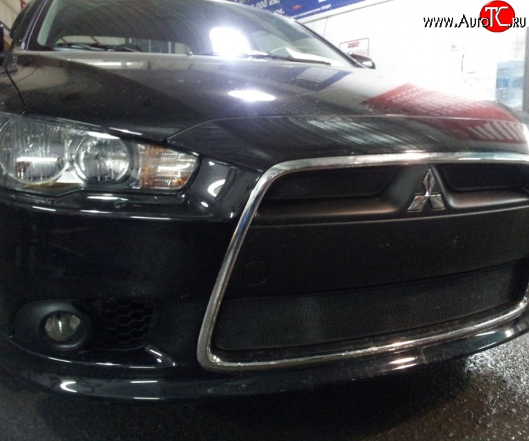 2 759 р. Сетка на бампер Russtal (дорестайлинг) Mitsubishi Lancer 10 CY седан рестайлинг (2011-2017)  с доставкой в г. Майкоп