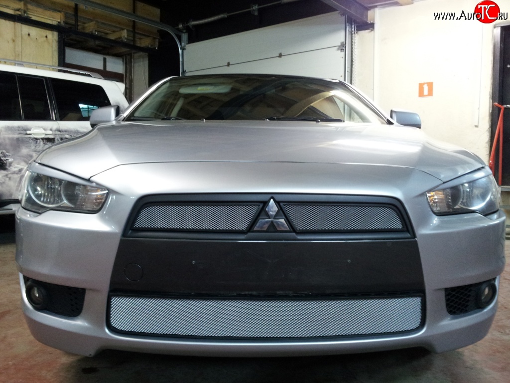 2 879 р. Сетка на бампер (дорестайлинг) Russtal (хром) Mitsubishi Lancer 10 CY хэтчбек 5 дв рестайлинг (2011-2017)  с доставкой в г. Майкоп
