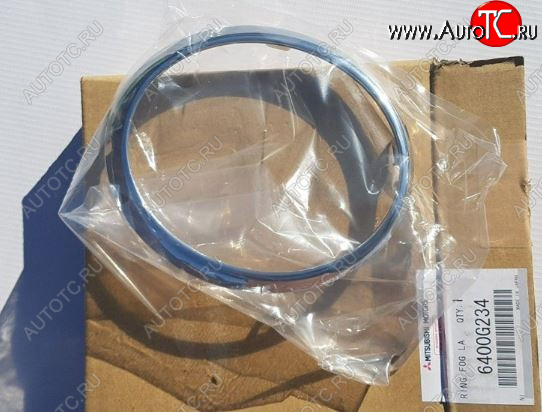 3 589 р. Правая облицовка противотуманной фары MITSUBISHI (серебро) Mitsubishi Outlander GF 2-ой рестайлинг (2015-2018)  с доставкой в г. Майкоп