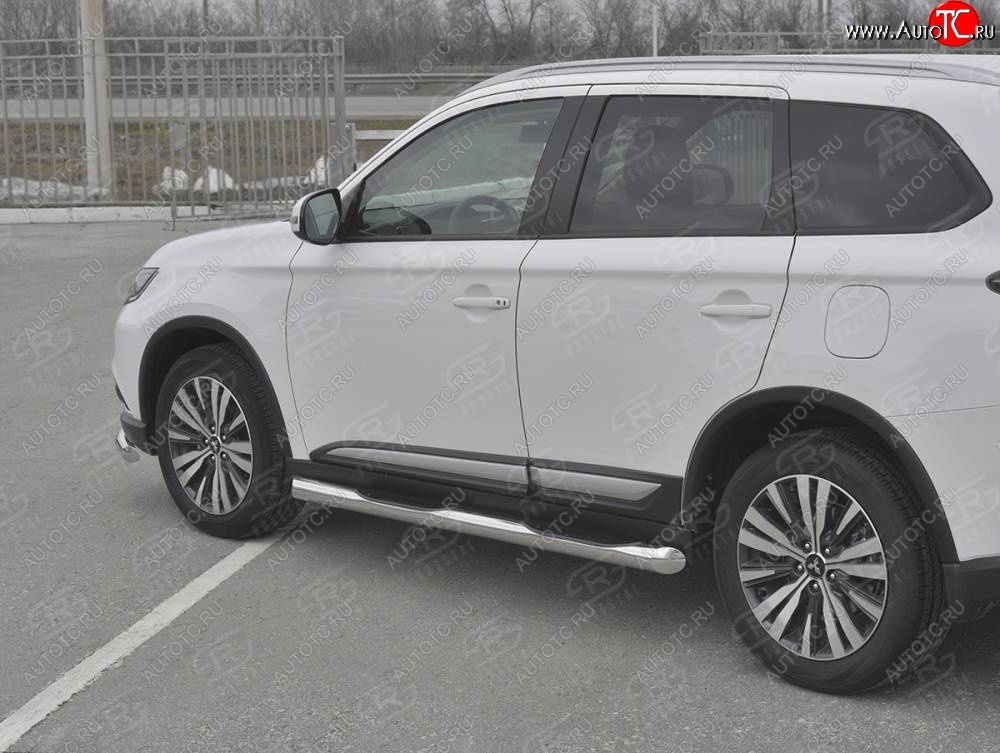 24 549 р. Защита порогов (Ø76 мм с проступью, нержавейка) SLITKOFF  Mitsubishi Outlander  GF (2018-2022) 3-ий рестайлинг (Металлические торцы под 45°)  с доставкой в г. Майкоп