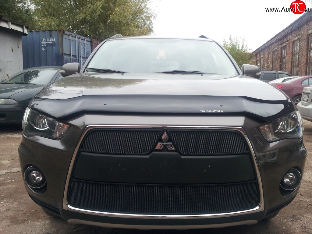 2 899 р. Сетка на бампер Russtal (черная) Mitsubishi Outlander XL (CW)  рестайлинг (2010-2013)  с доставкой в г. Майкоп