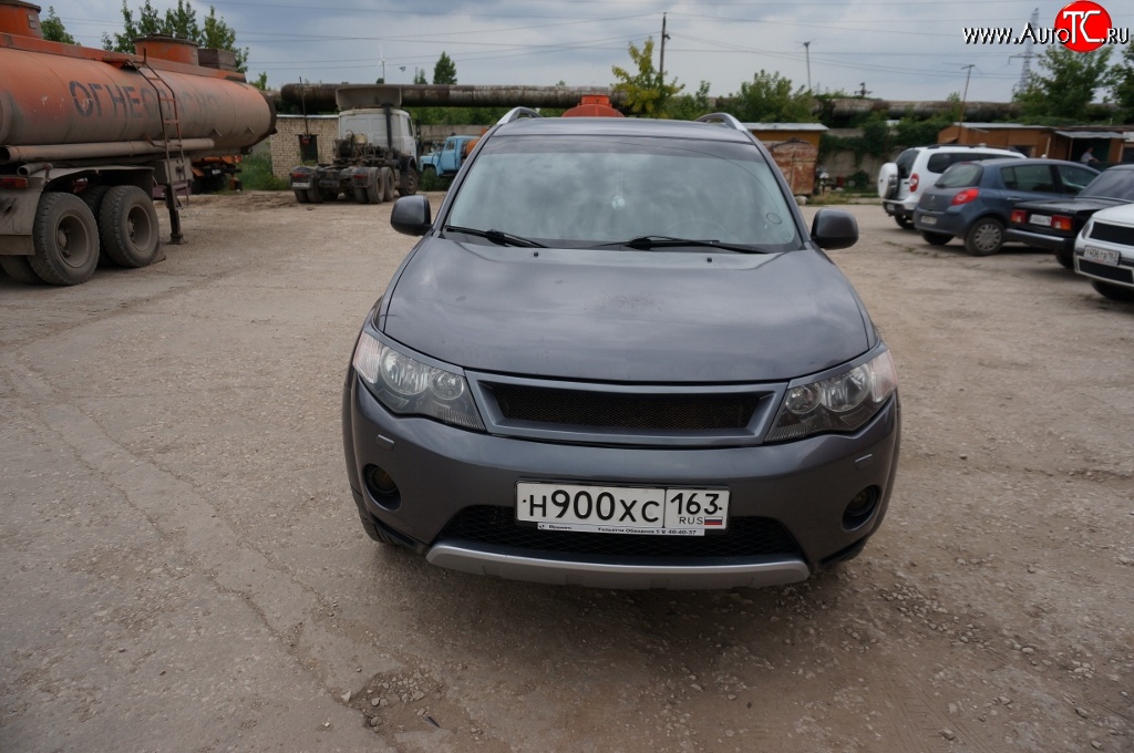 5 449 р. Решётка радиатора (рестайлинг) Sport Mitsubishi Outlander XL (CW)  рестайлинг (2010-2013) (Неокрашенная)  с доставкой в г. Майкоп