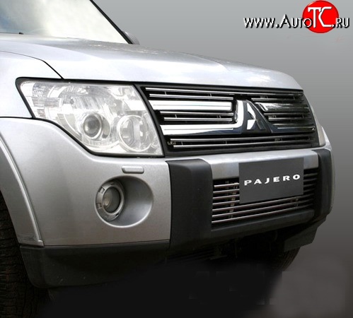 5 799 р. Декоративная вставка воздухозаборника дорестайлинг Berkut Mitsubishi Pajero 4 V90 дорестайлинг (2006-2011)  с доставкой в г. Майкоп