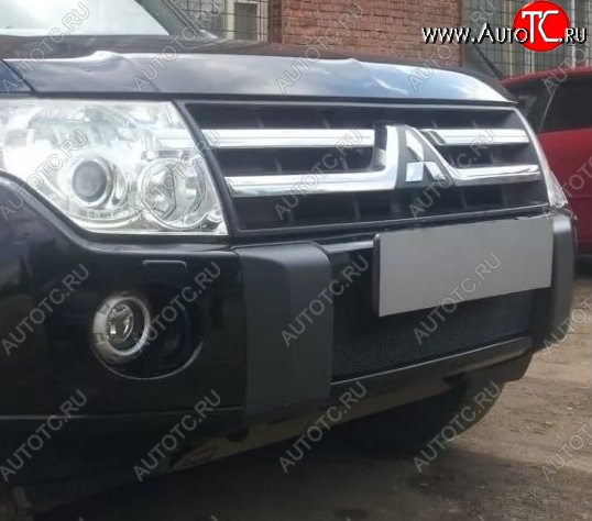 1 469 р. Защитная решётка в воздуховод автомобиля Russtal (черная) Mitsubishi Pajero 4 V90 дорестайлинг (2006-2011)  с доставкой в г. Майкоп