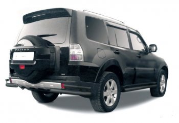 Защита заднего бампера (уголки, 2 трубы d76 и 42 mm) Mitsubishi Pajero 4 V80 дорестайлинг (2006-2011) (сталь, черный цвет)