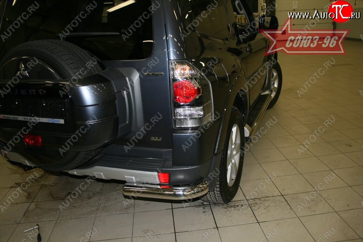 13 454 р. Защита заднего бампера Souz-96 (d76 уголки) Mitsubishi Pajero 4 V80 дорестайлинг (2006-2011)  с доставкой в г. Майкоп